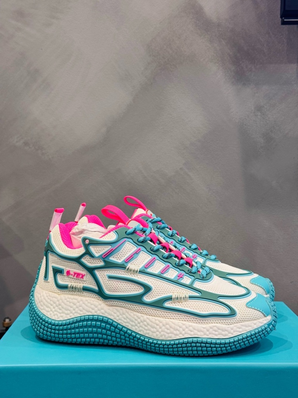 John Geiger 004 Reverse Miami sz 5 DS